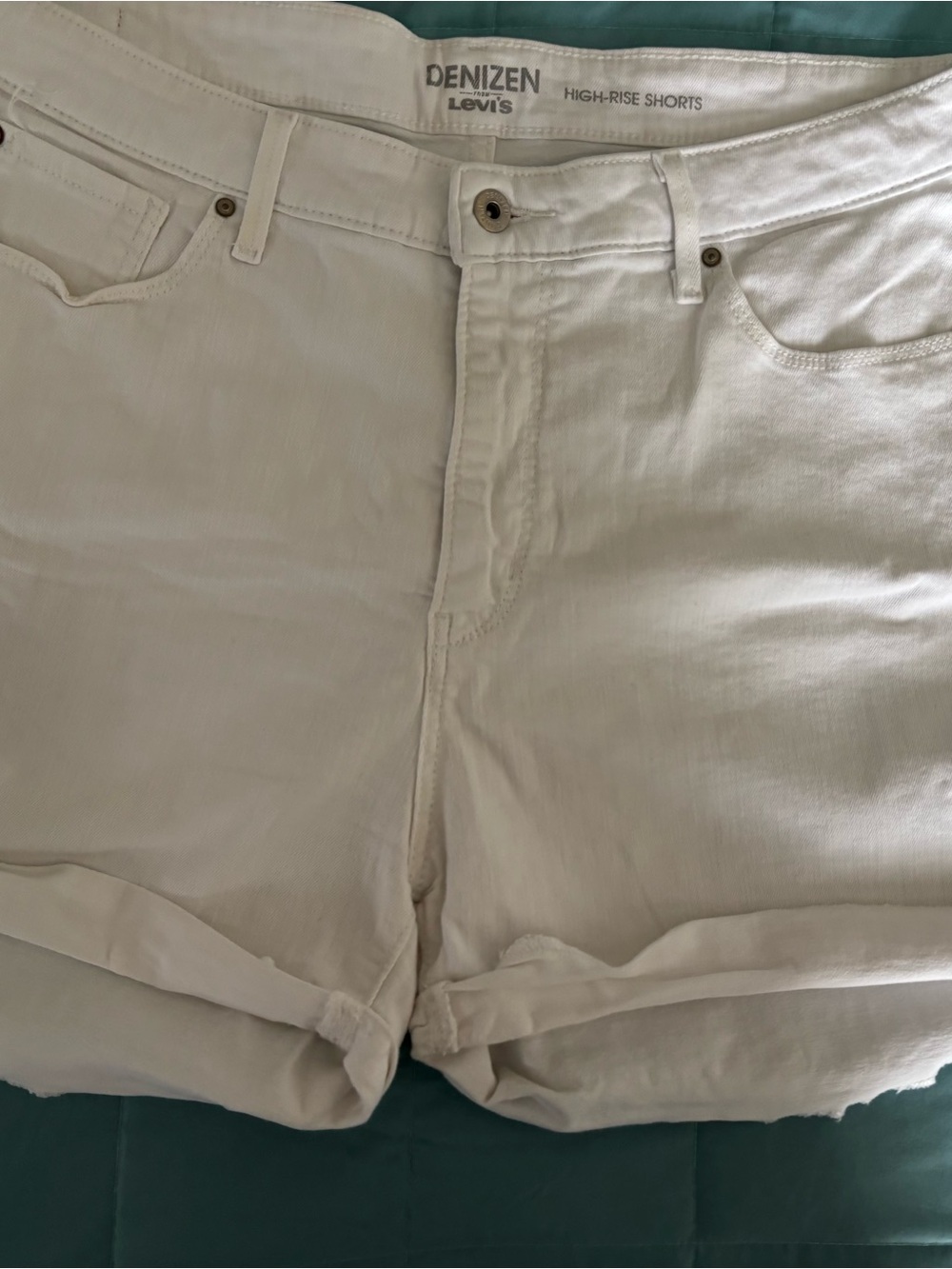 Denizen Levi’s High Rise Shorts